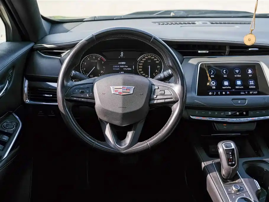 CADILLAC XT4 2019