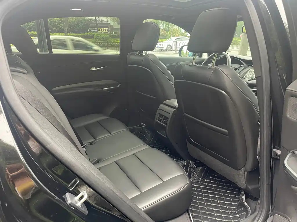 CADILLAC XT4 2022