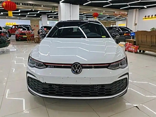VOLKSWAGEN GOLF GTI 2021