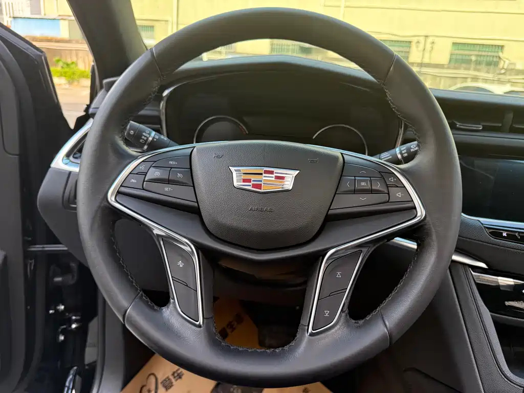 CADILLAC XT5 2020