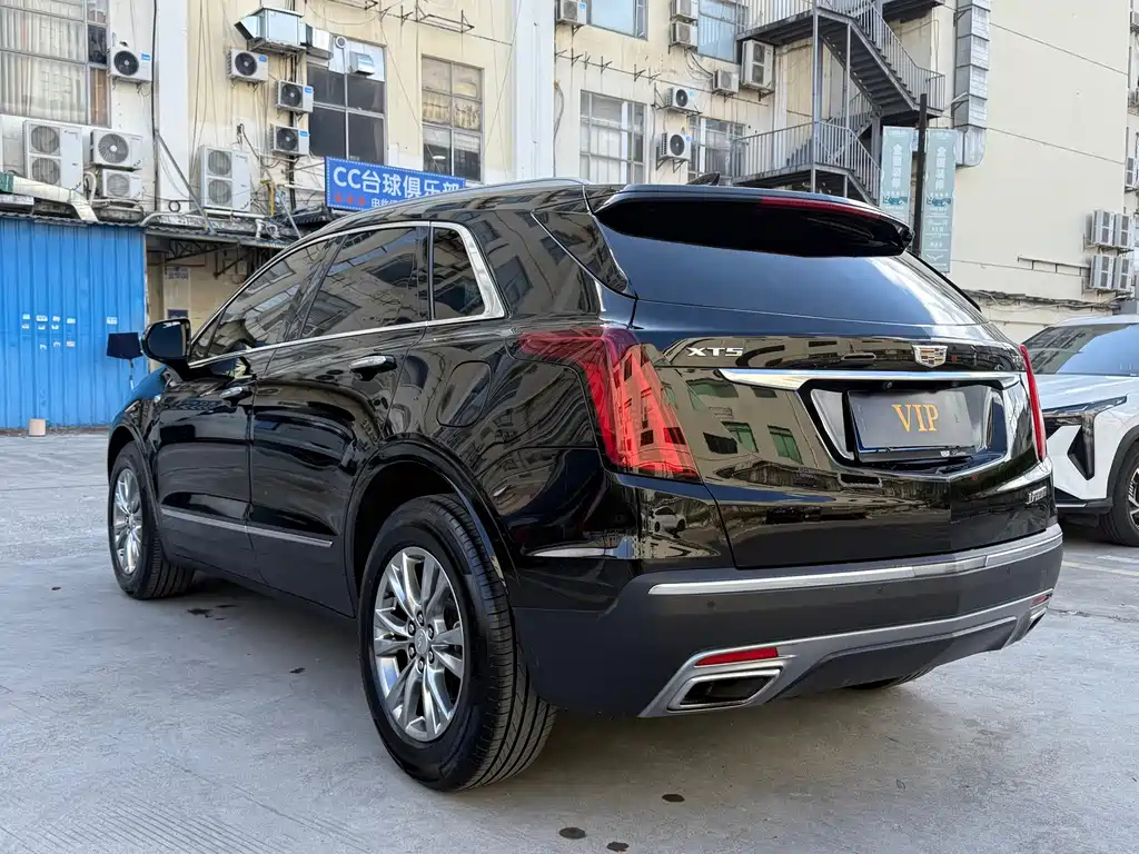 CADILLAC XT5 2020