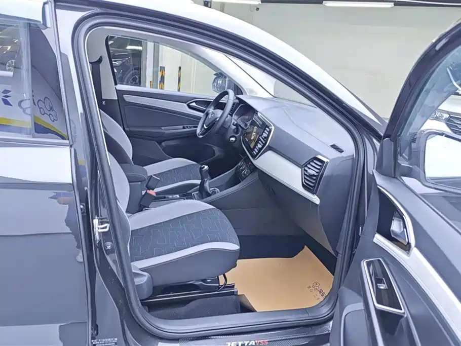 JETTA VS5 2023