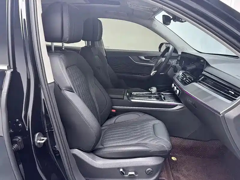 HONGQI HS5 2023
