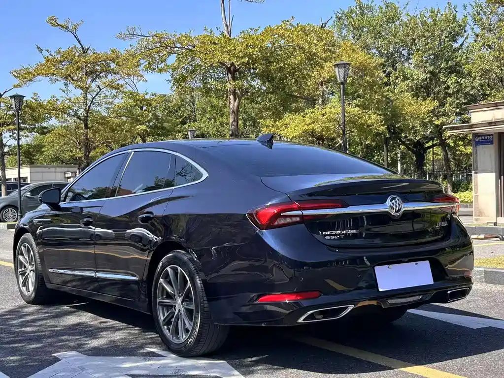BUICK LACROSSE 2022