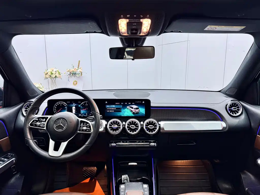 MERCEDES BENZ GLB 2021
