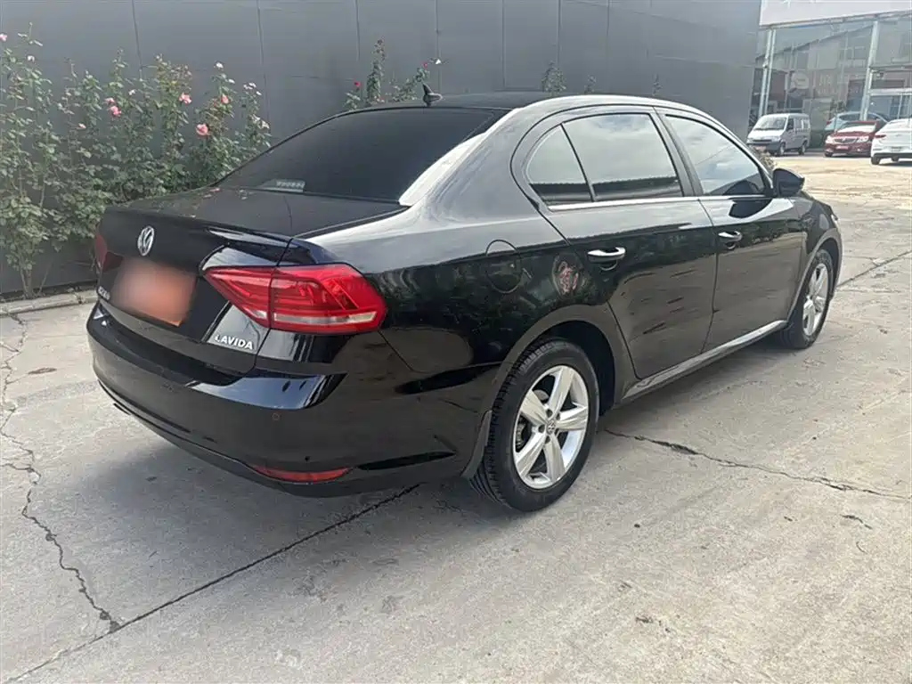 VOLKSWAGEN LAVIDA 2018