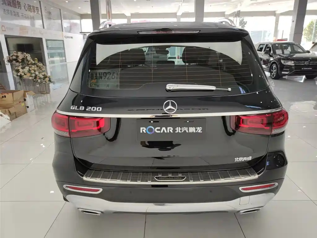 MERCEDES BENZ GLB 2023
