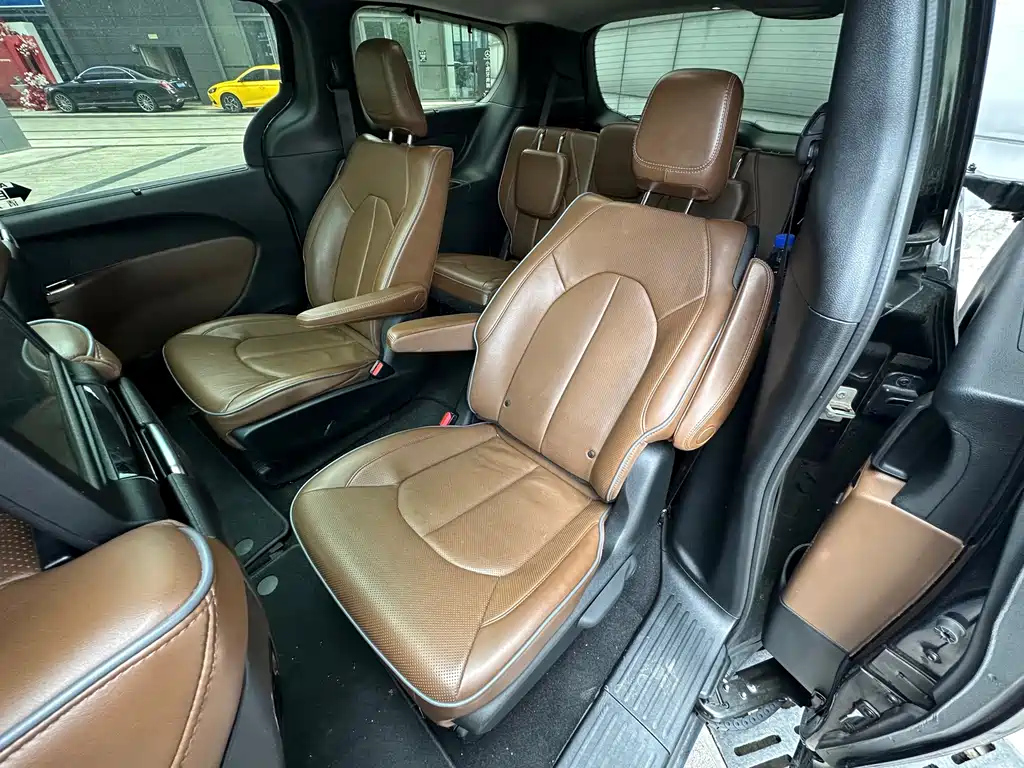 CHRYSLER BIG 捷龙 IMPORT 2017