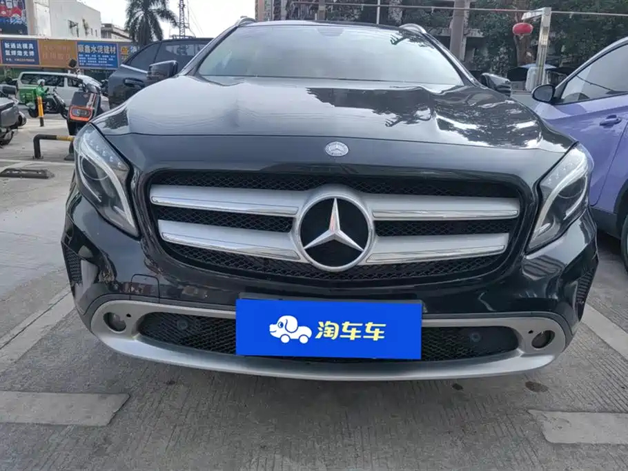 MERCEDES BENZ GLA 2016