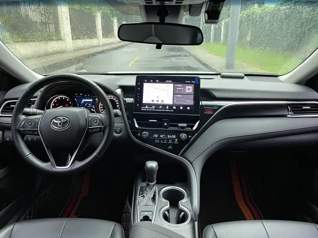 TOYOTA CAMRY 2023