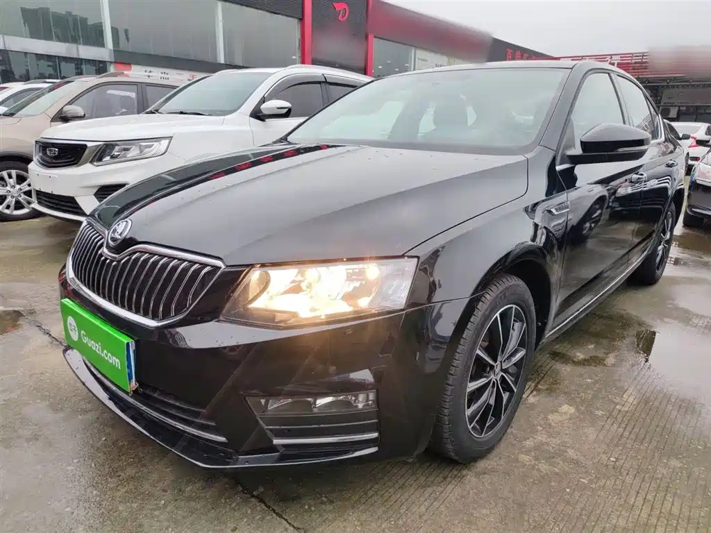 SKODA OCTAVIA 2017