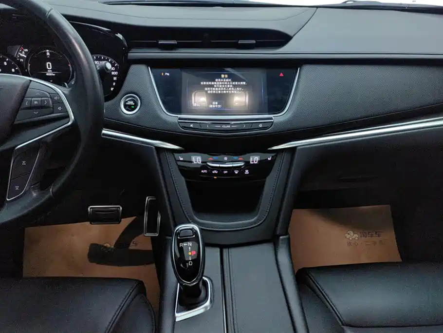 CADILLAC XT5 2019