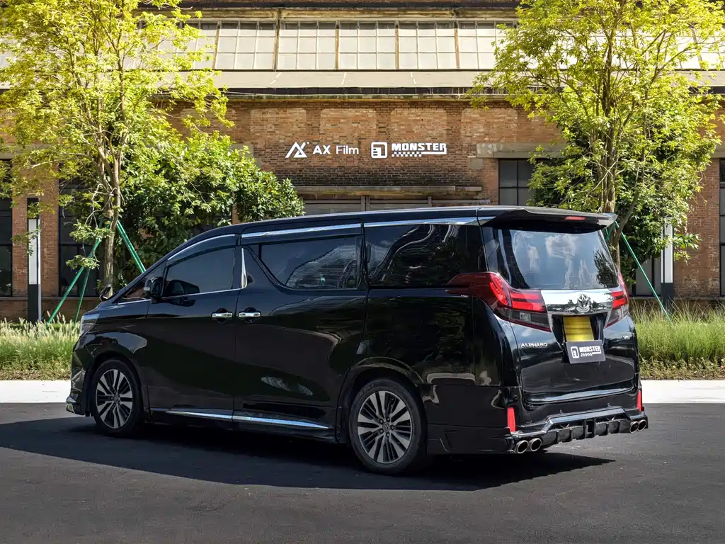 TOYOTA ALPHARD 2018