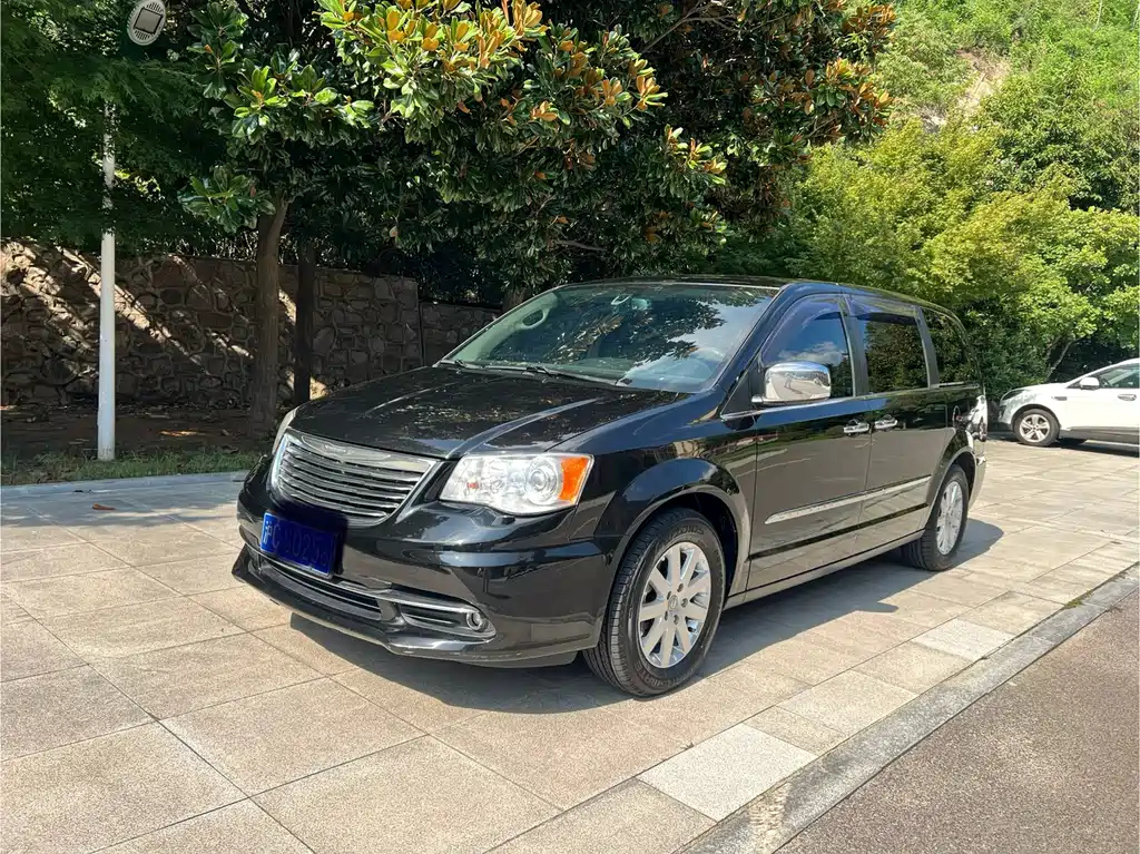 Аукционный лист CHRYSLER BIG 捷龙 IMPORT 2014