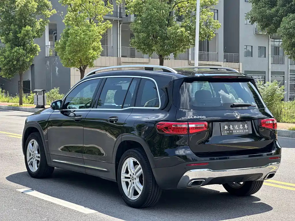 MERCEDES BENZ GLB 2022