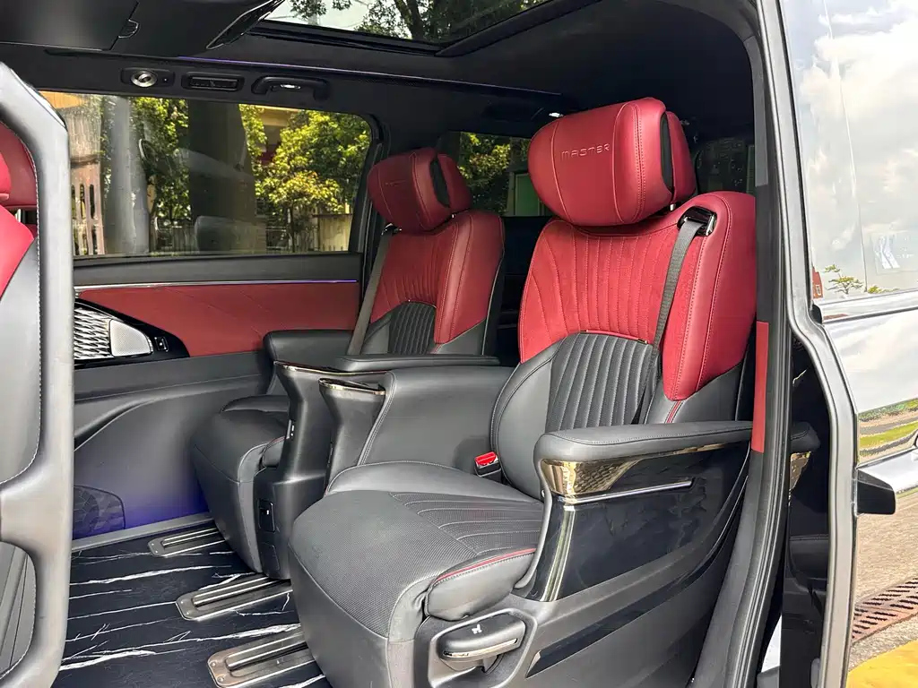TRUMPCHI M8 2023