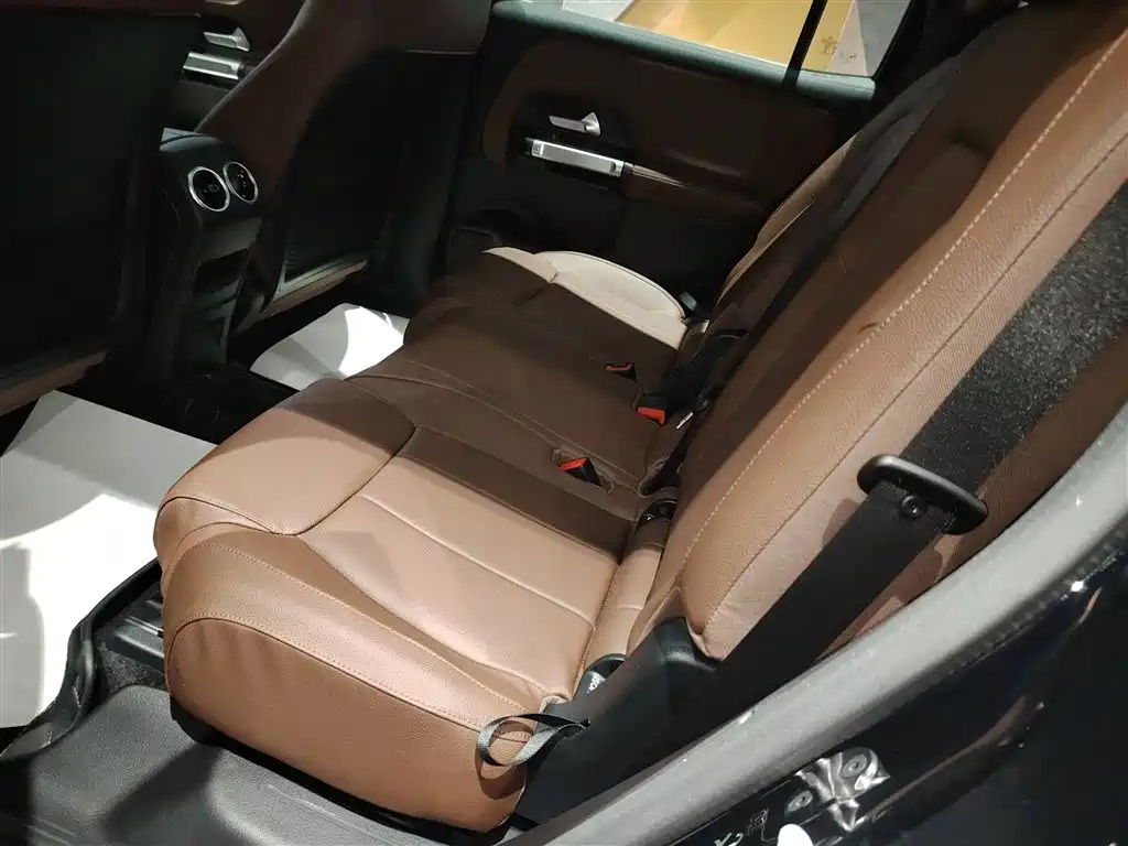 MERCEDES BENZ GLB 2022