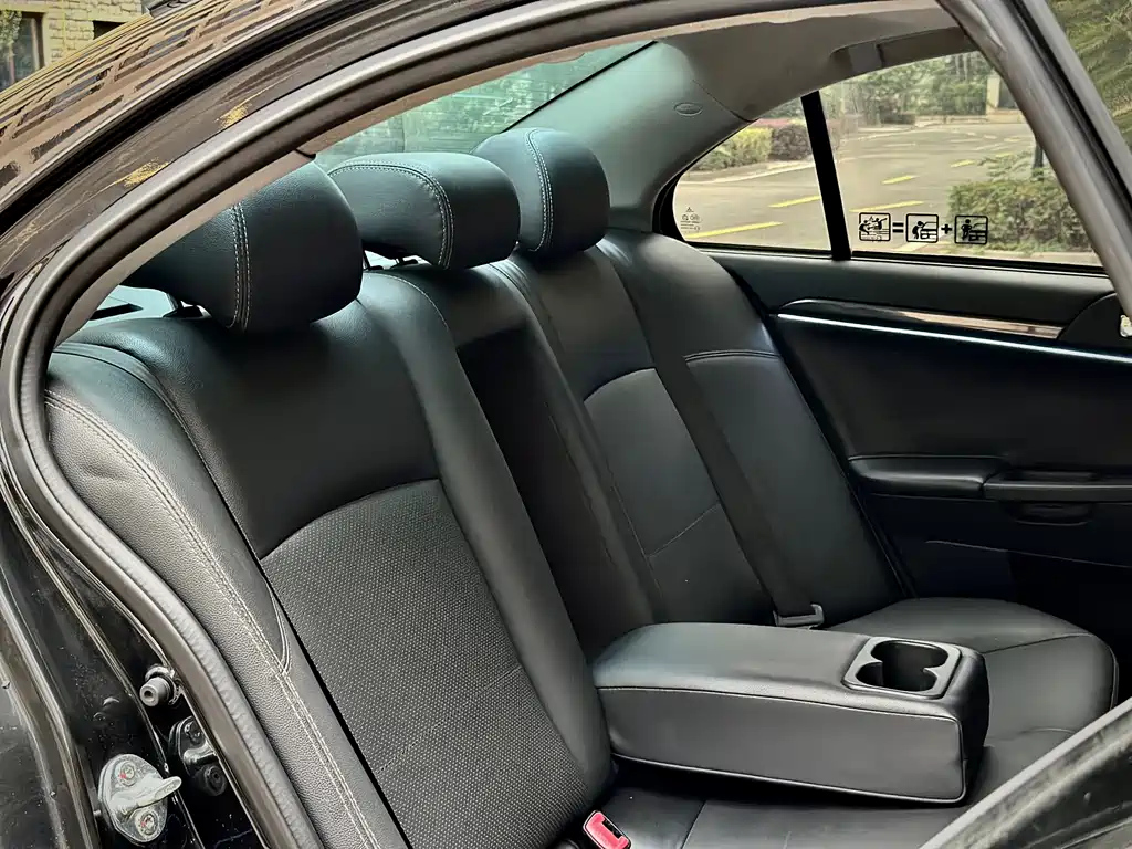 MITSUBISHI LANCER EX 2012