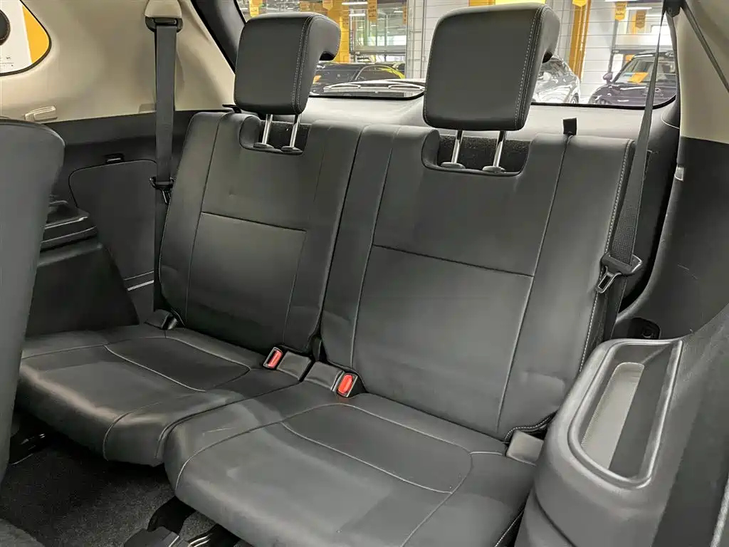 MITSUBISHI OUTLANDER 2020