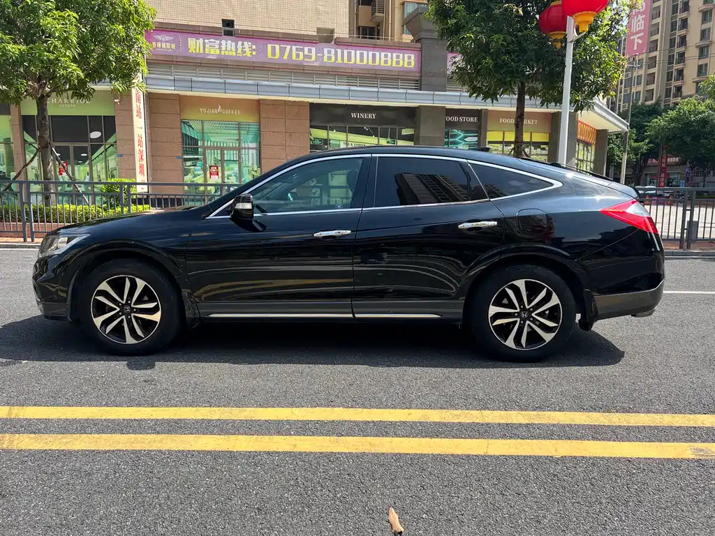 HONDA CROSSTOUR 2016