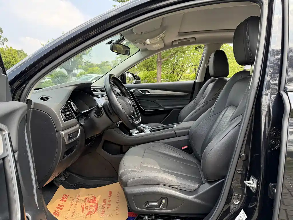 DONGFENG AX7 2019