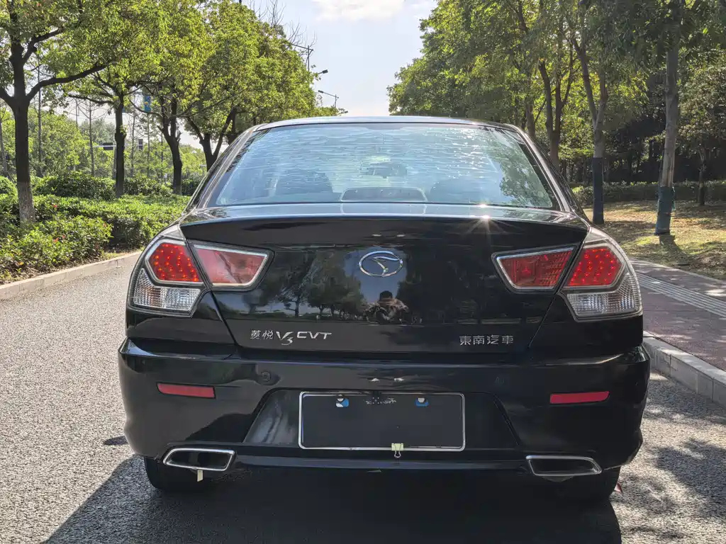 SOUEAST V3菱悦 2011