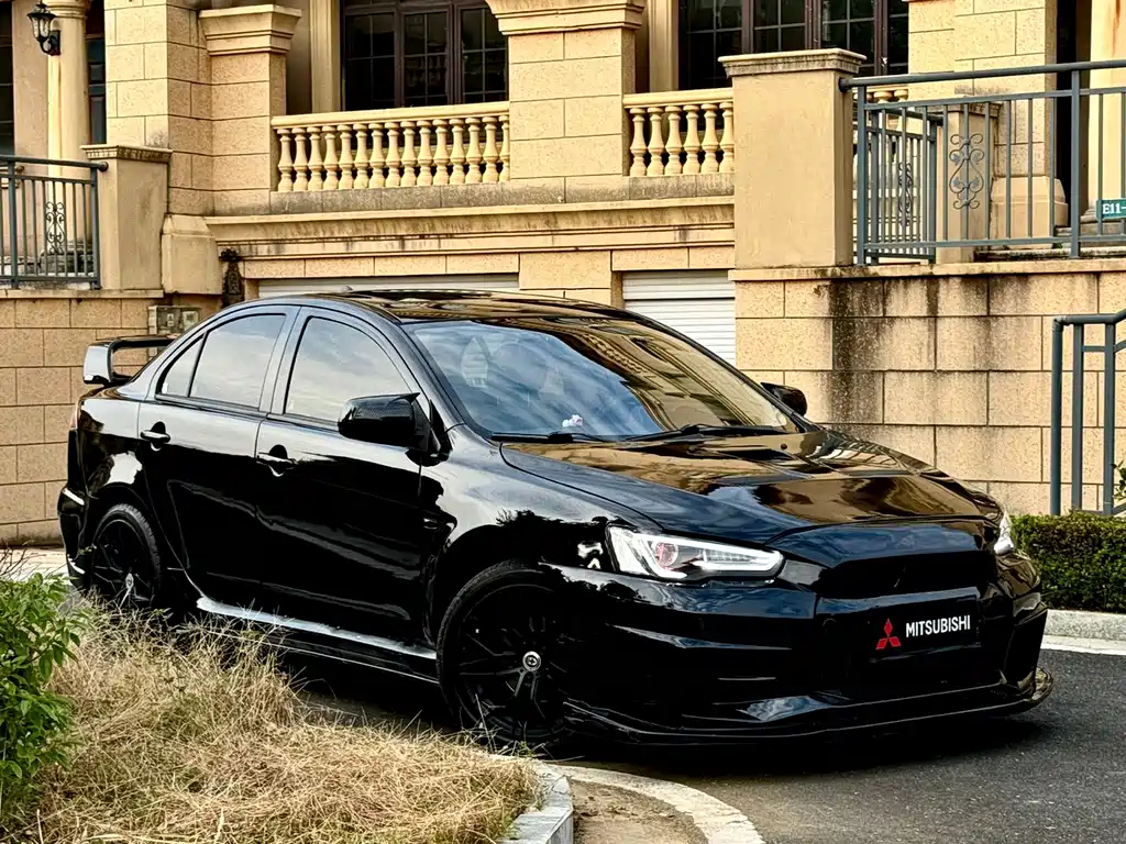 MITSUBISHI LANCER EX 2011