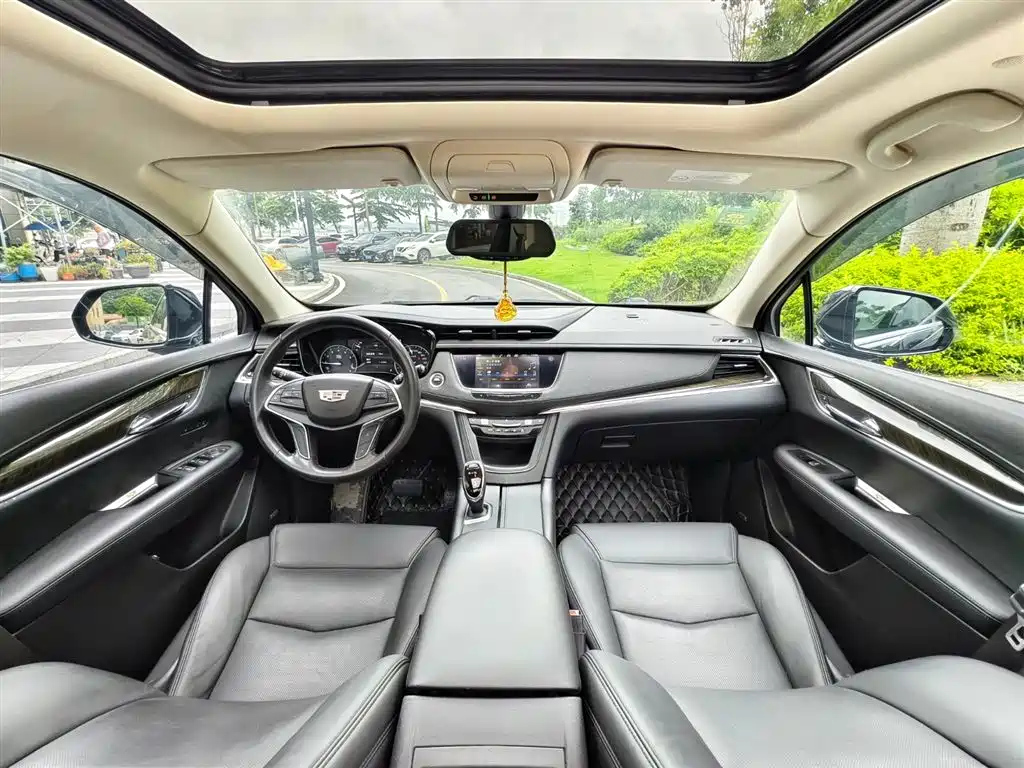 CADILLAC XT5 2018