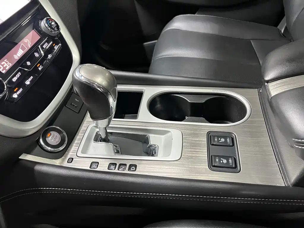 NISSAN MURANO 2019