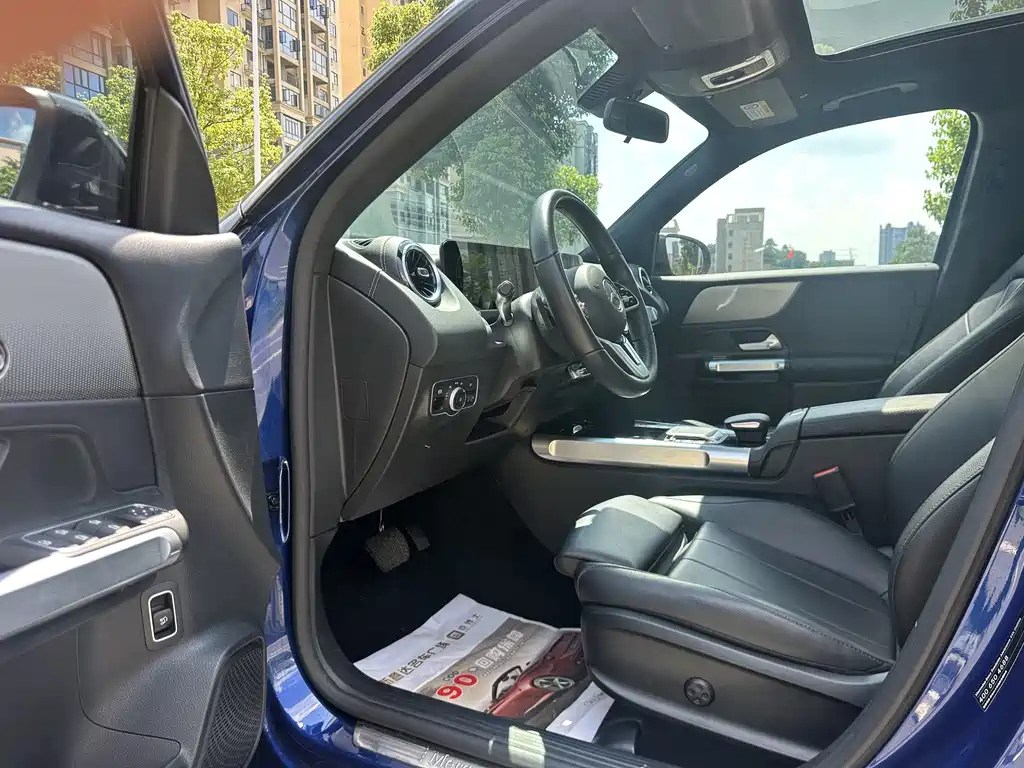 MERCEDES BENZ GLB 2022