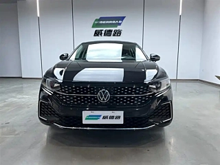 Заказать VOLKSWAGEN PASSAT