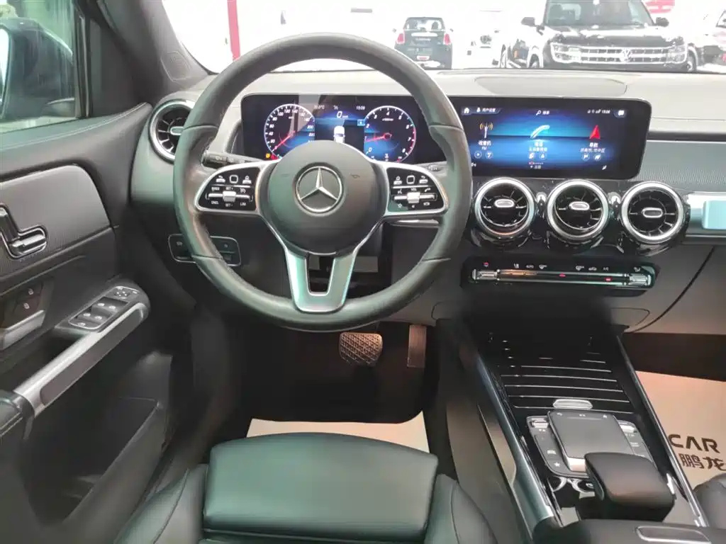MERCEDES BENZ GLB 2022