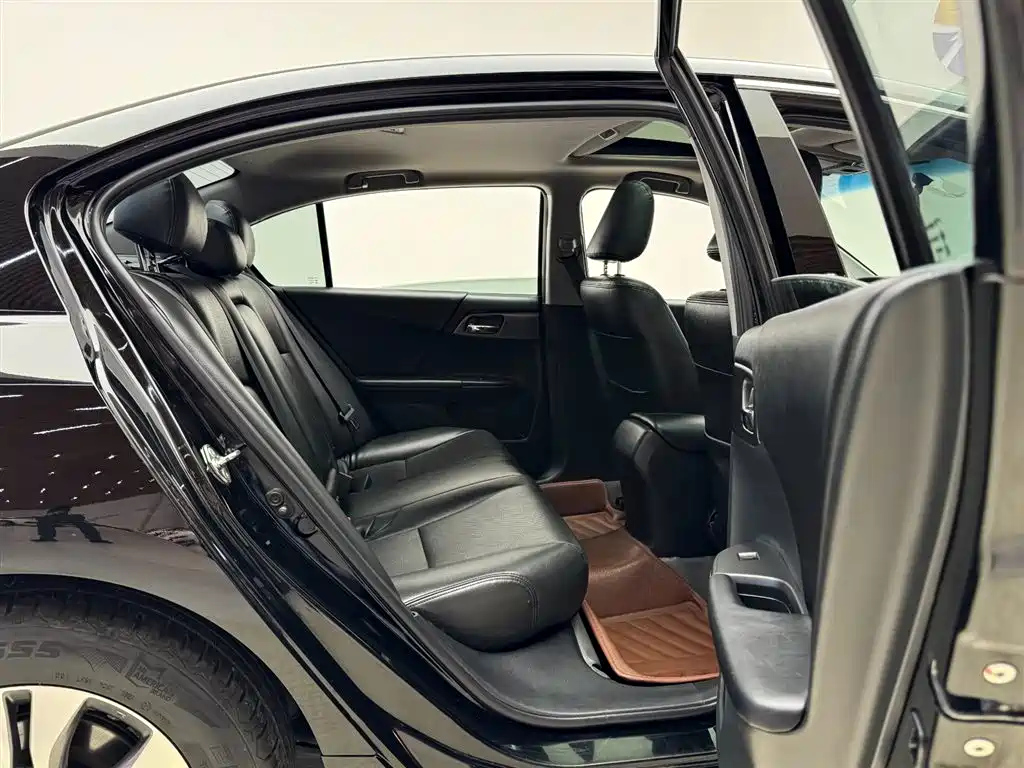 HONDA ACCORD 2015