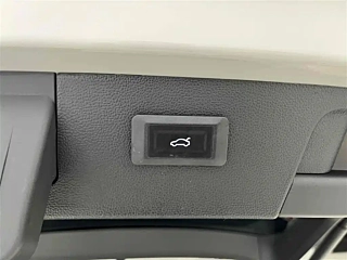 VOLKSWAGEN THARU  2022 YEAR 330TSI 4WD DELUXE EDITION 2022