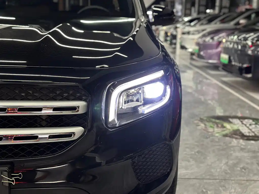 MERCEDES BENZ GLB 2022