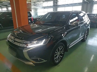 MITSUBISHI OUTLANDER 2018