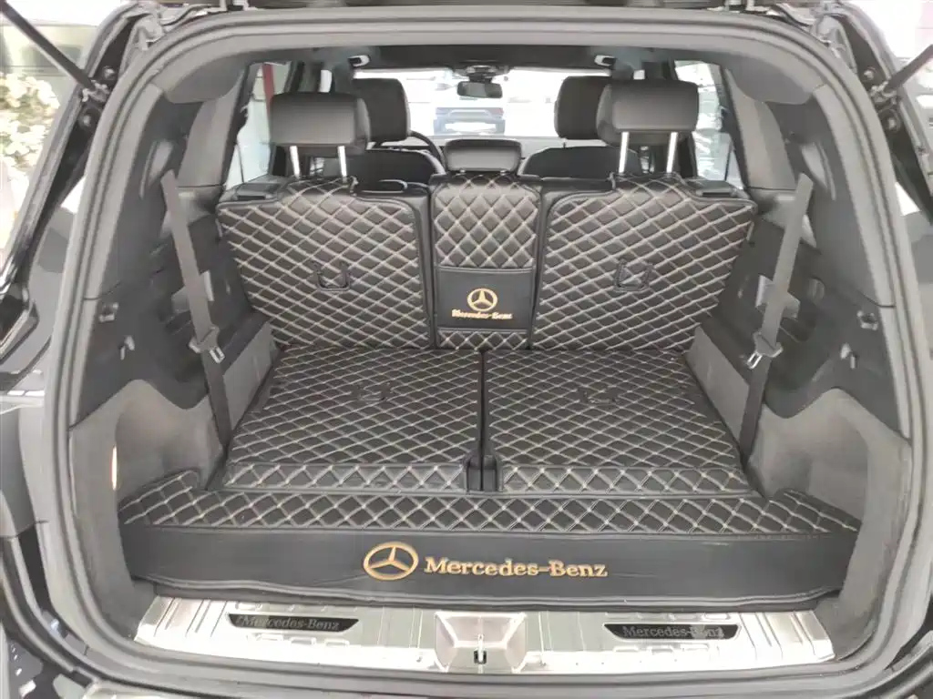 MERCEDES BENZ GLB 2023