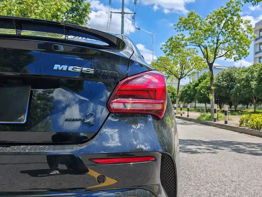 MG MG5 SCORPIO 2022
