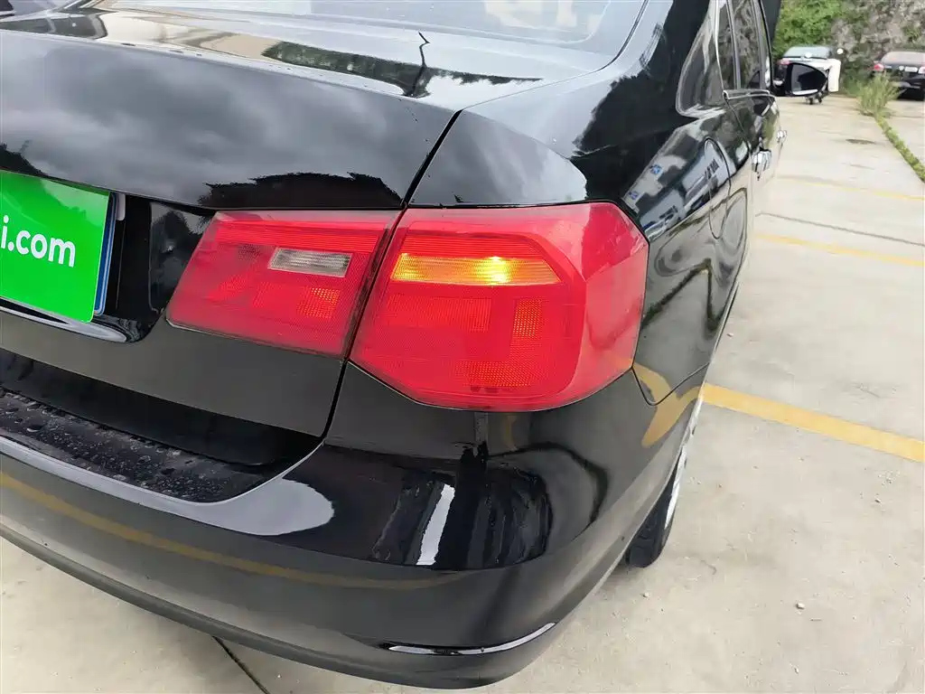 VOLKSWAGEN JETTA 2013