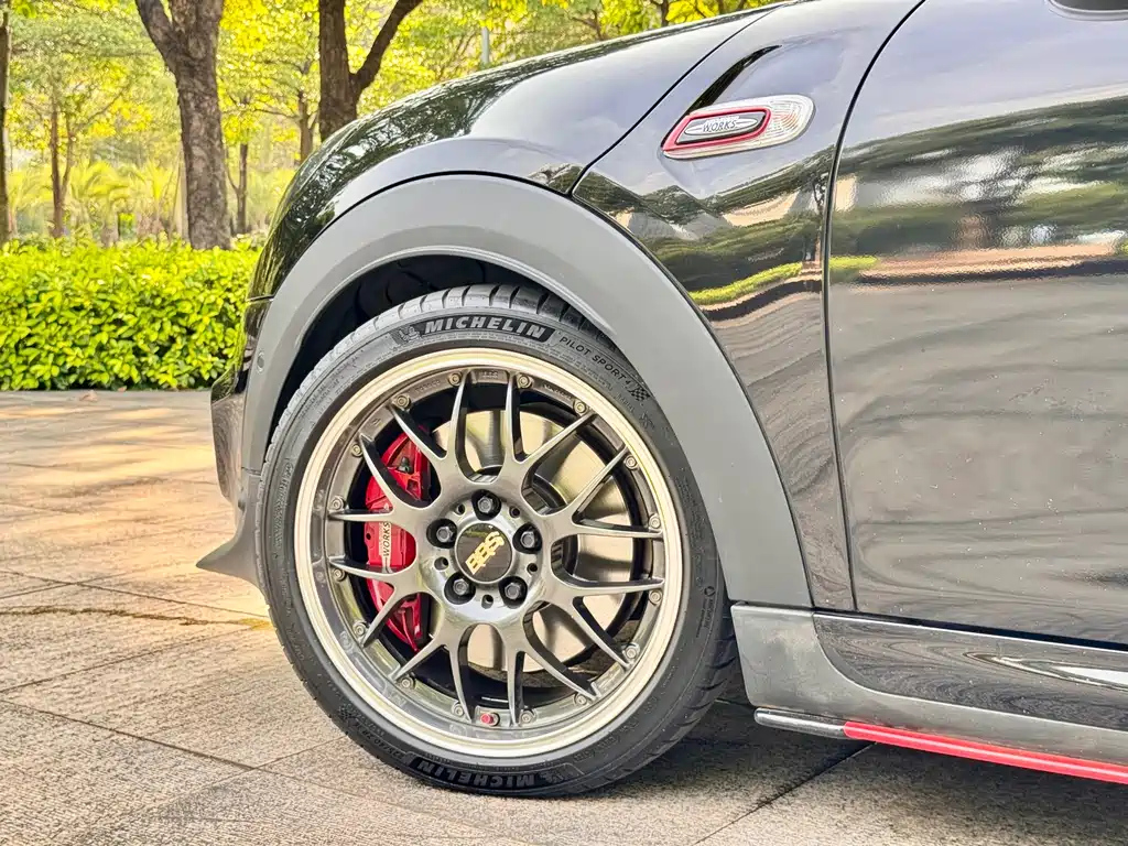 MINI JCW 2020