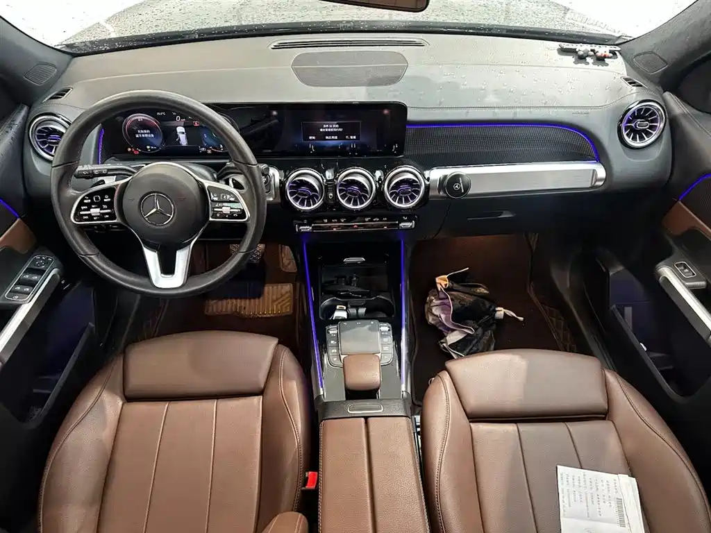 MERCEDES BENZ GLB 2021