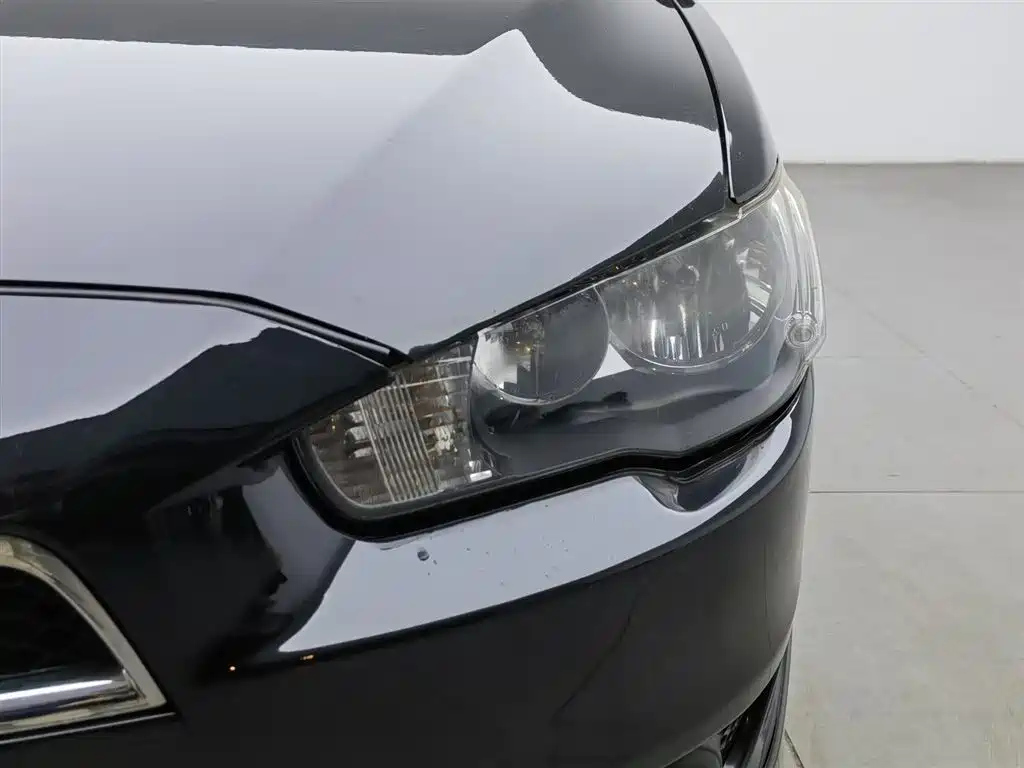 MITSUBISHI LANCER EX 2014