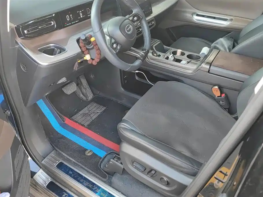 TRUMPCHI E8 NEW ENERGY 2024