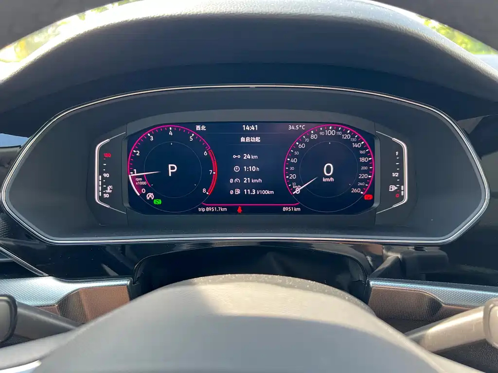 VOLKSWAGEN PASSAT 2025