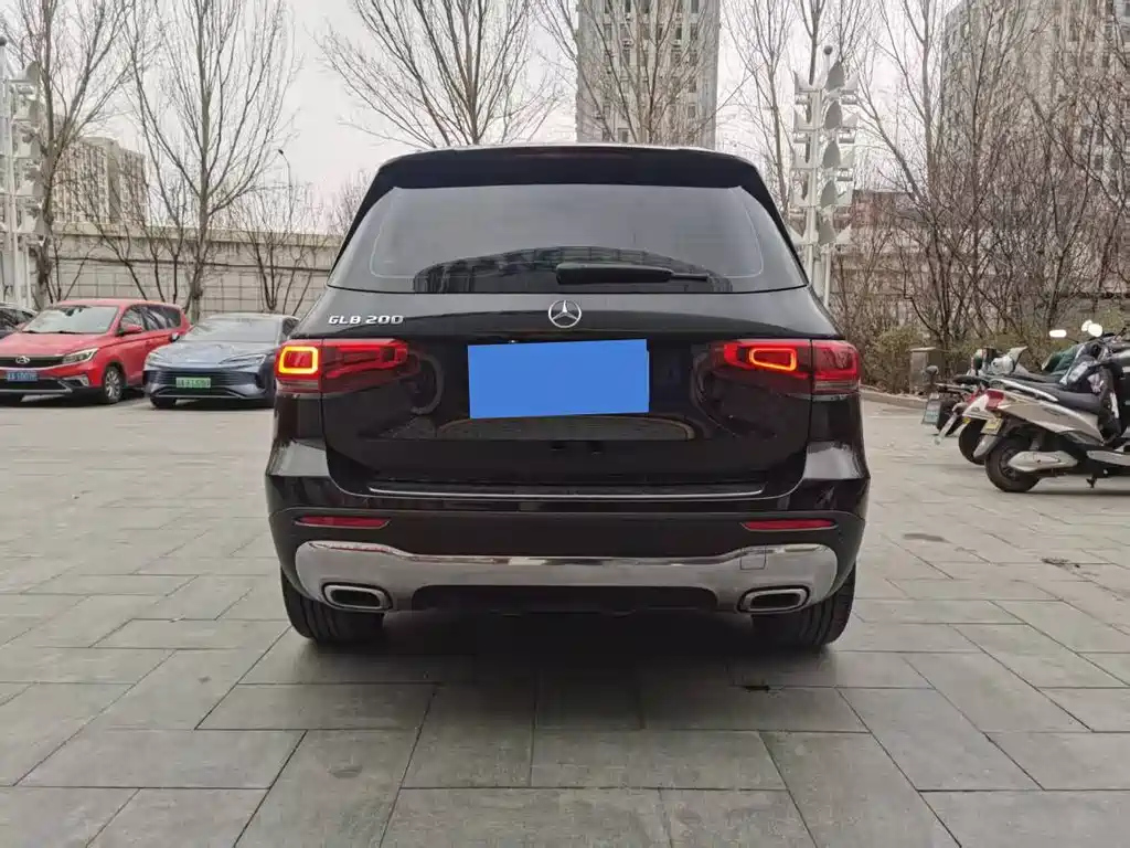 MERCEDES BENZ GLB 2021