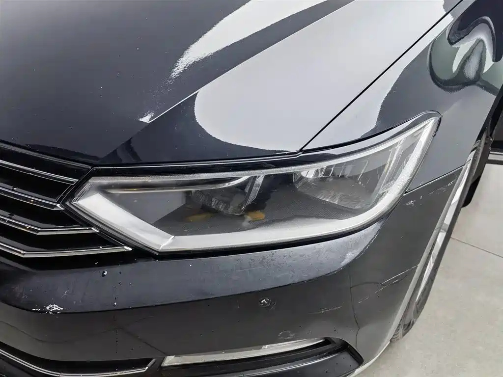 VOLKSWAGEN MAGOTAN 2018