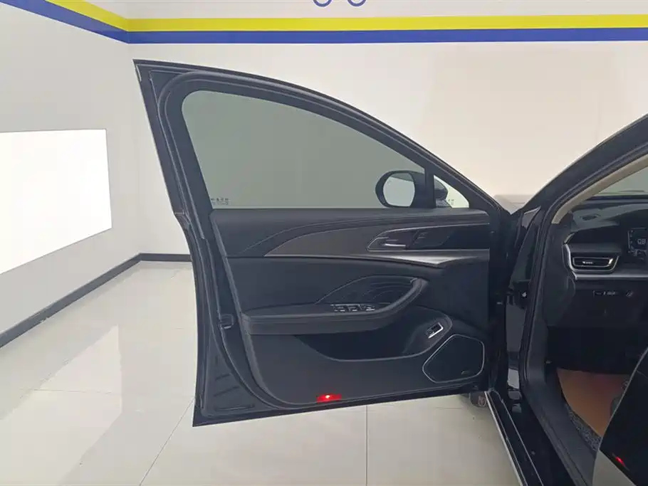 HONGQI H5 2022