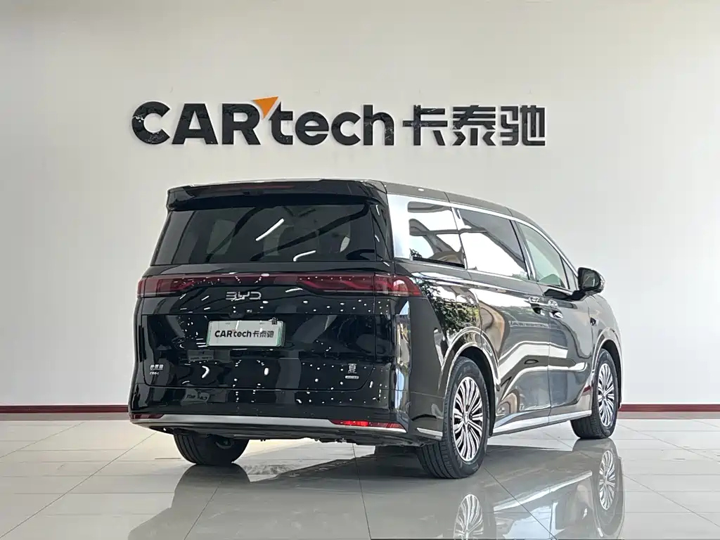 BYD XIA 2025