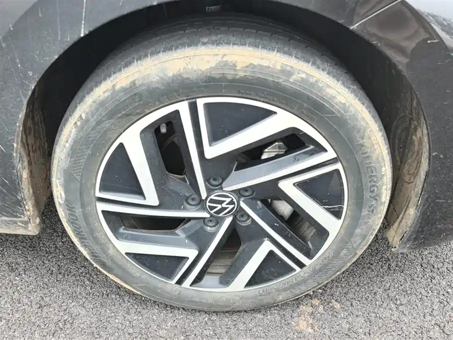 VOLKSWAGEN SAGITAR 2023