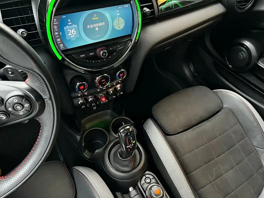 MINI JCW 2020